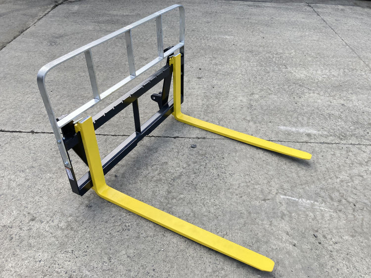 Light Weight Euro Hitch Pallet Forks for Compact Tractors 1000KG