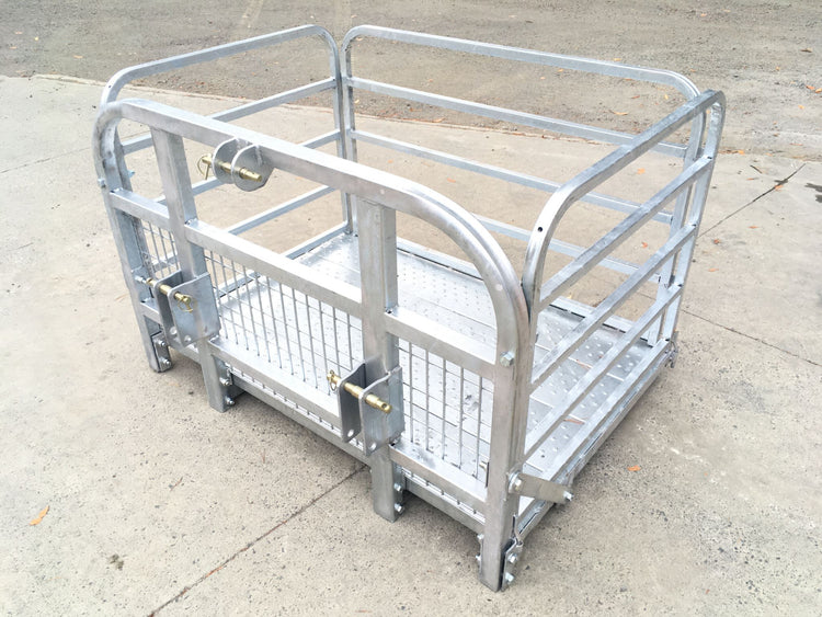 Carry All Transport Tray with cage and Towbar