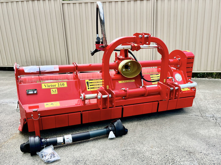 Victor 210 Flail Mulching Mower