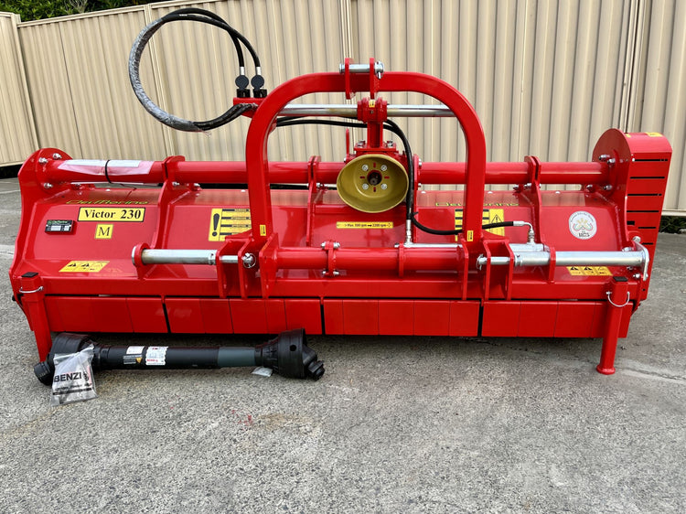 Victor 230 Flail Mulching Mower