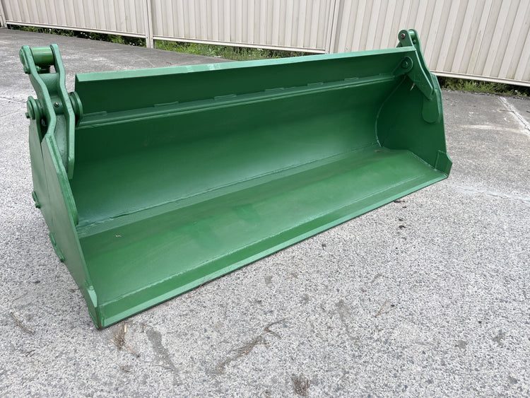 4 in 1 Bucket for John Deere Loaders 1.85m