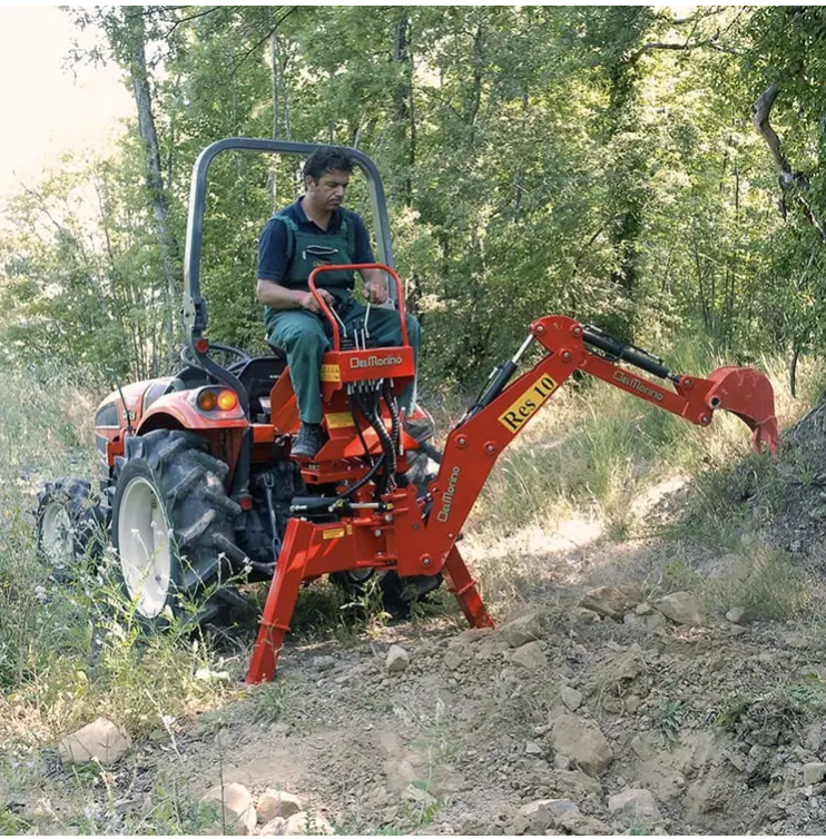 Del Morino RES10 Backhoe