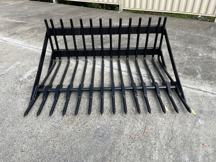 Stone Fork/Firewood/Sieve Bucket 1.5m (no Brackets)