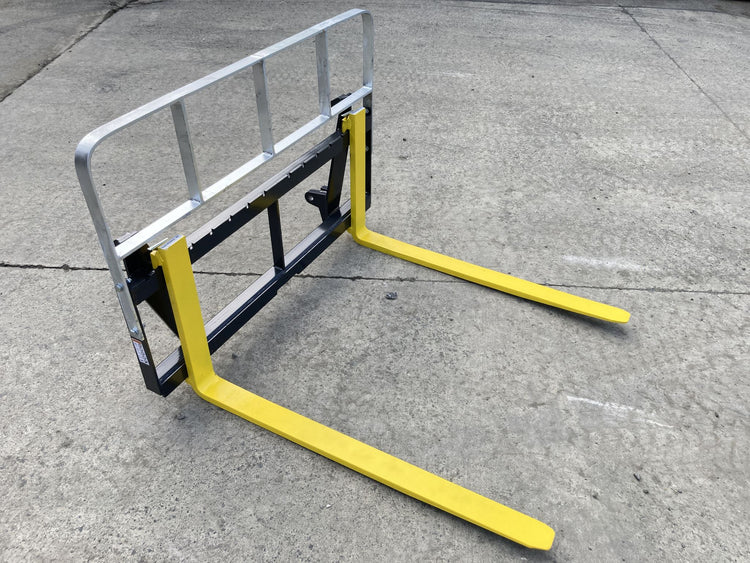 Light weight Euro hitch pallet forks for compact tractor 1000KG