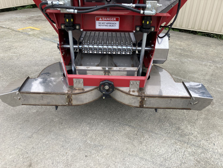 Iris Viking 1500 Spreader with twin Side Dressing attachment
