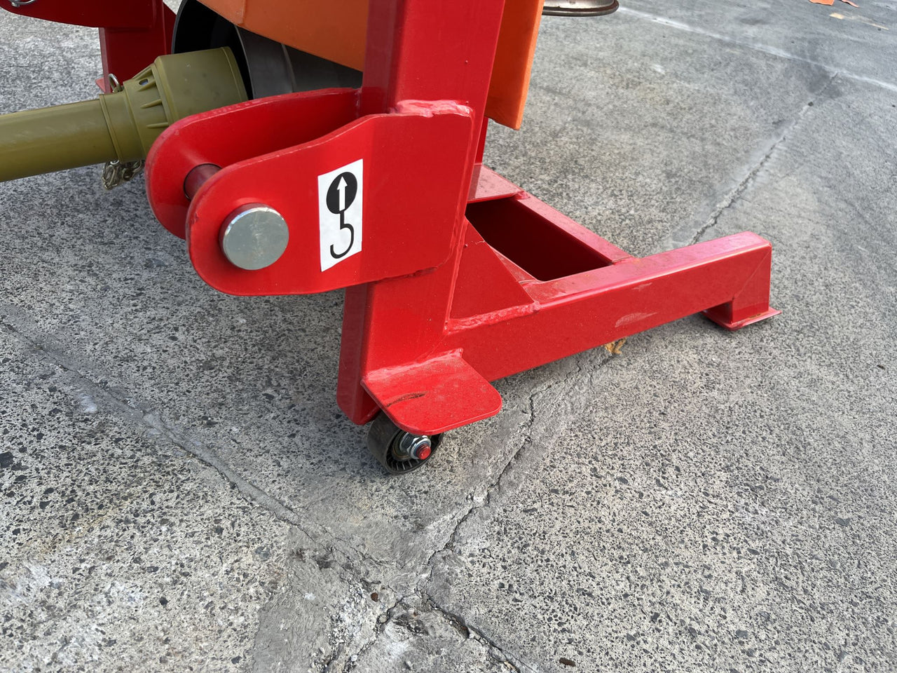 Dexwal Tajfun Lime Spreader (powdered fertiliser) 380L with hydraulic