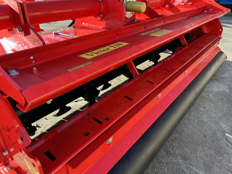 Victor 230 Flail Mulching Mower