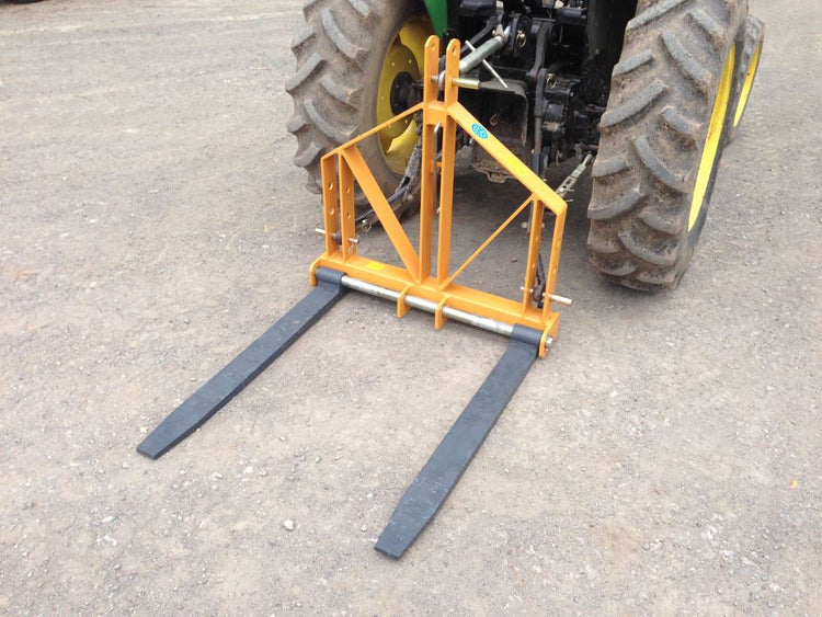 Novaquip 3 Point linkage Pallet Forks 700Kg